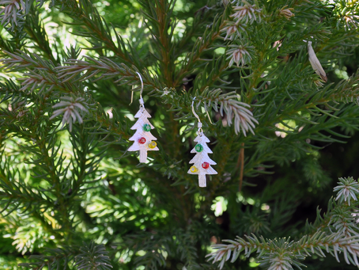 Christmas tree earrings